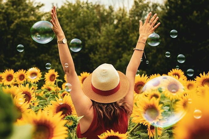 Summer by Pexels - Andre Furtado